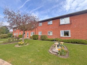 Photo 16- click for photo gallery